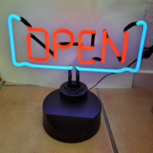 Butlers - Neon-Leuchte 