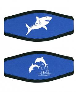 sub-base - Maskenbandüberzug aus Neopren - blau - Motiv Weißer Hai oder Delfine