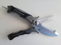 Messer und Schere in einem