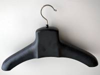 Trockentauchanzug Kleiderbügel